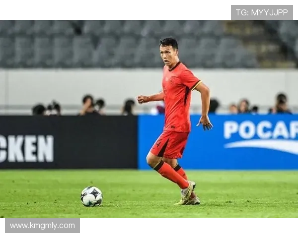 足球明星受伤瞬间高清图片集锦展现运动员拼搏精神与不屈意志